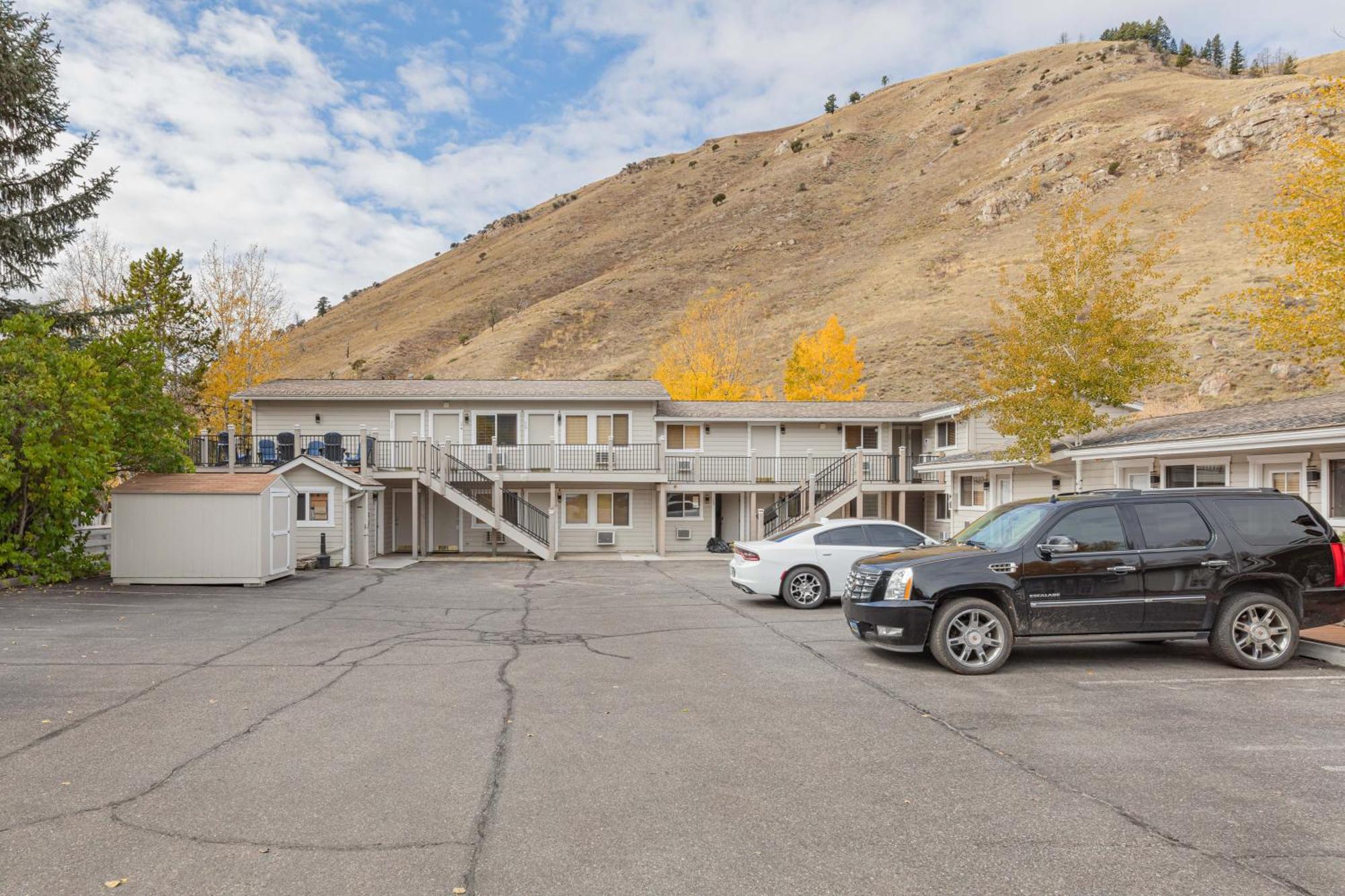 Miller Park Lodge Jackson Exterior photo